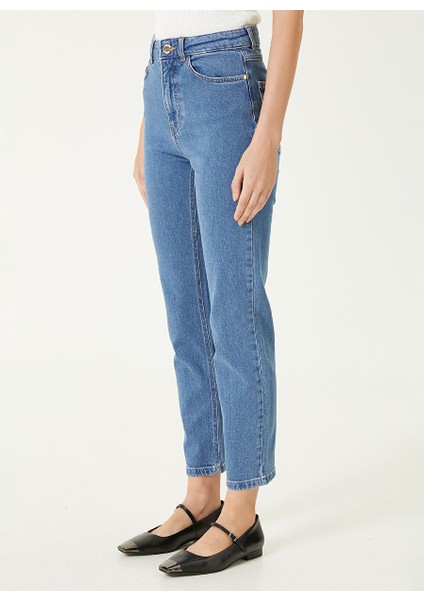 Açık Indigo Kadın Straight Denim Pantolon 1090209 modelleri