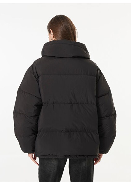 Dik Yaka Puffer Siyah Kadın Mont Relaxed Puffer