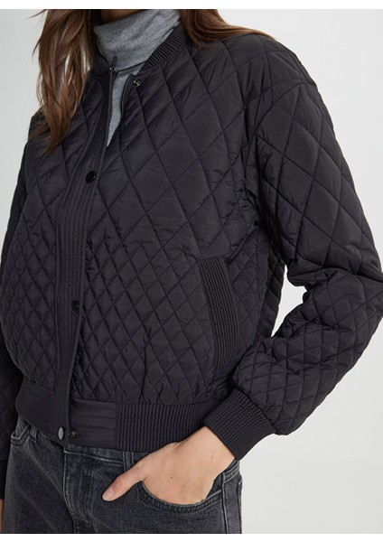 Siyah Kadın Bomber Relaxed Mont W242741001 Black Dış Giyim fırsatları