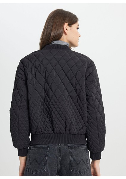 Siyah Kadın Bomber Relaxed Mont W242741001 Black Dış Giyim indirimleri