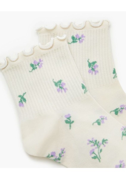 Çiçek Desenli Çorap modelleri