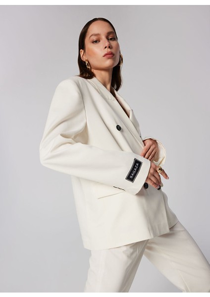 Beyaz Kadın Oversize Ceket SGZB025