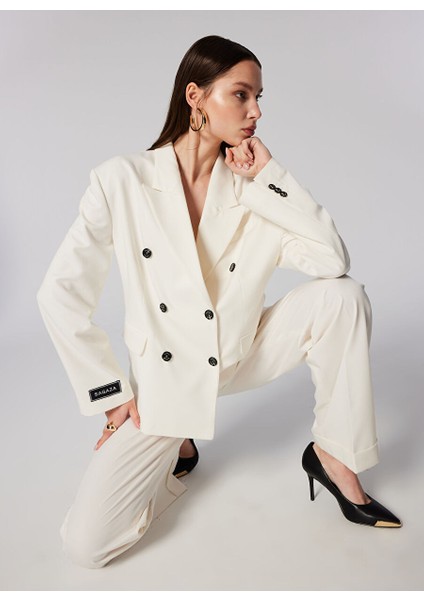 Beyaz Kadın Oversize Ceket SGZB025