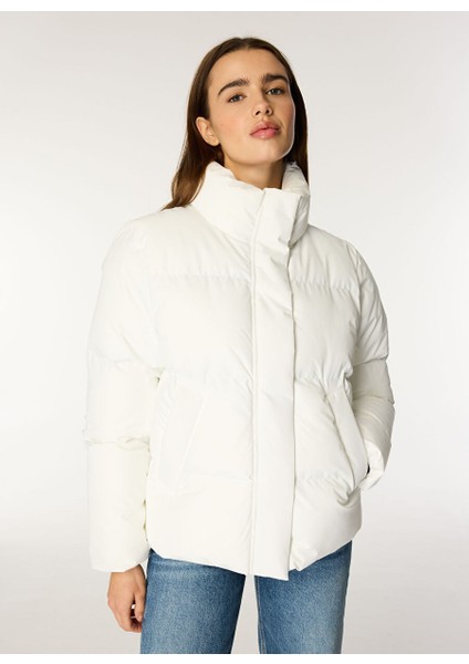 Beyaz Kadın Basic Kapitone Mont F4WL-MNT W73
