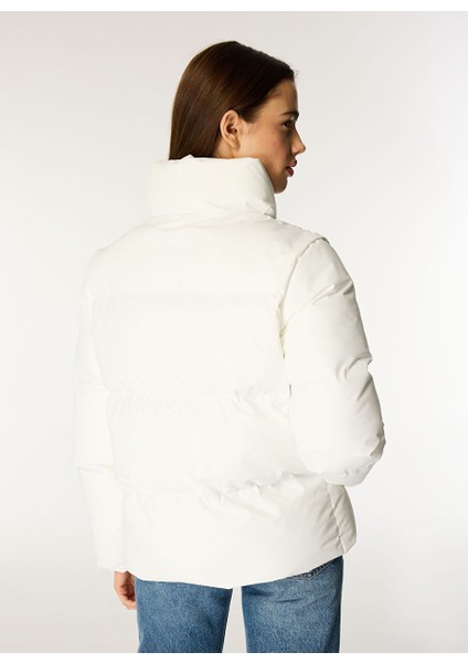 Beyaz Kadın Basic Kapitone Mont F4WL-MNT W73