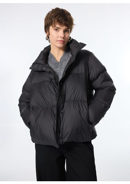 Siyah Kadın Relaxed Kapitone Mont J4WL-MNT7091 modelleri
