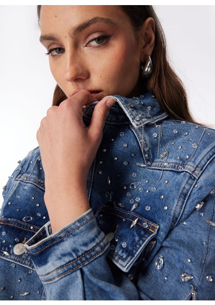 Indigo Kadın Oversize Taşlı Denim Ceket F4SL-MNT0537