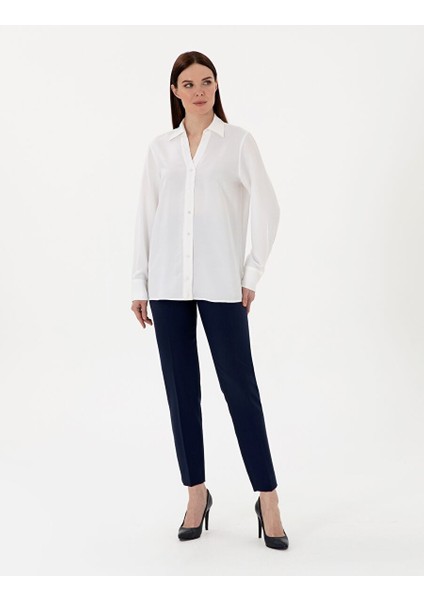 Beyaz Comfort Fit Uzun Kollu Gömlek fırsatları