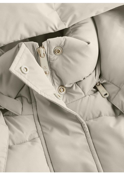 Taş Kadın Dik Yaka Standart Fit Puffer Mont Matte Monologo Nd Short Puffer fiyatları