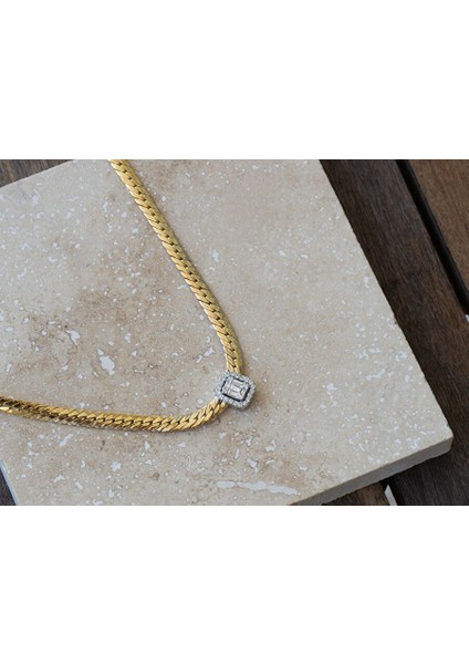 0,26 Ct Baget Pırlanta Kolye