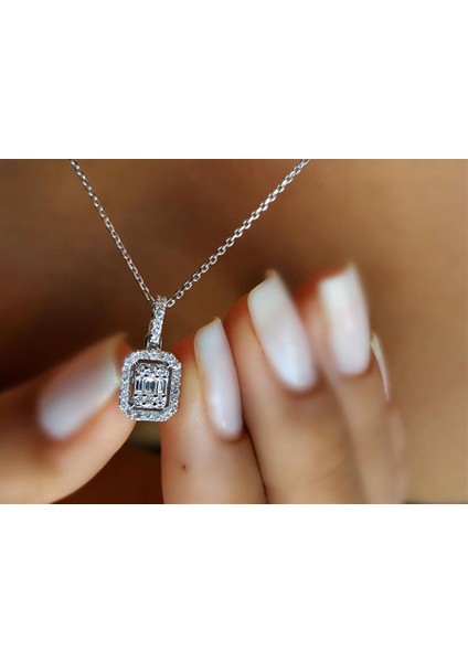 0,35 Ct Baget Pırlanta Kolye