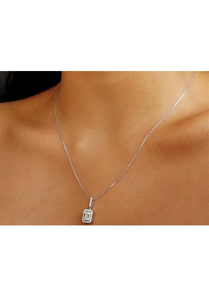 0,35 Ct Baget Pırlanta Kolye