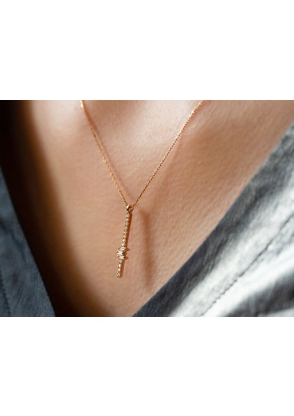 0,16 Ct Baget Pırlanta Kolye