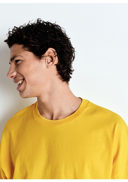 Sarı Erkek Oversize T-Shirt MFIZ02AE25POVI modelleri