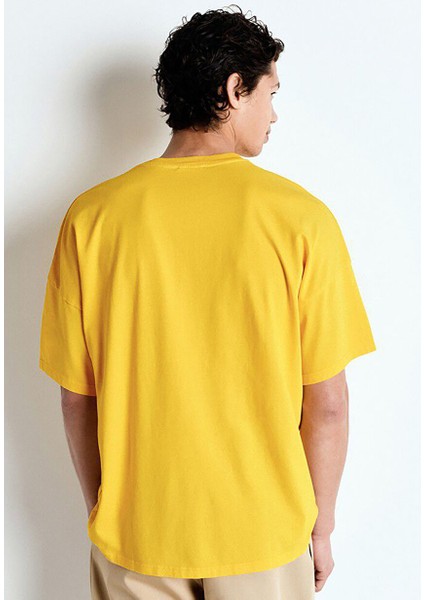 Sarı Erkek Oversize T-Shirt MFIZ02AE25POVI fırsatları