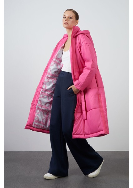 Pembe Uzun Puffer Mont fırsatları