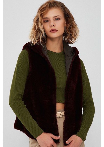 Celine Kadın Yeşil Kapüşonlu Kürklü Parka 23WGE5144R3 indirimleri