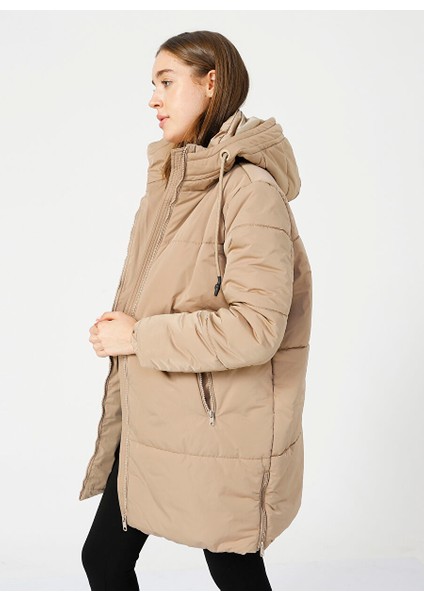 Deve Tüyü Kadın Kapüşonlu Oversize Mont Base