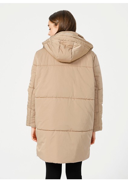 Deve Tüyü Kadın Kapüşonlu Oversize Mont Base
