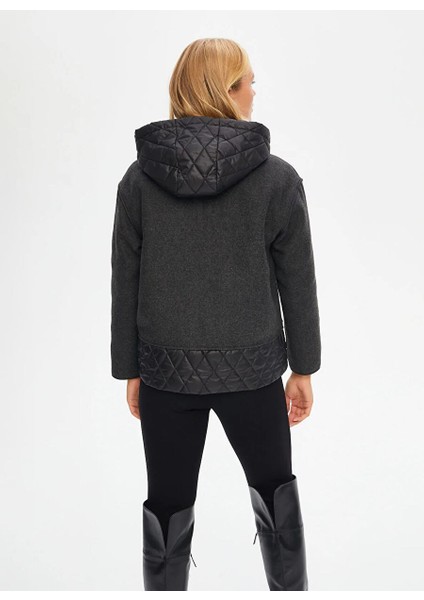 Antrasit Kadın Comfort Fit Kaban U69424 indirimleri