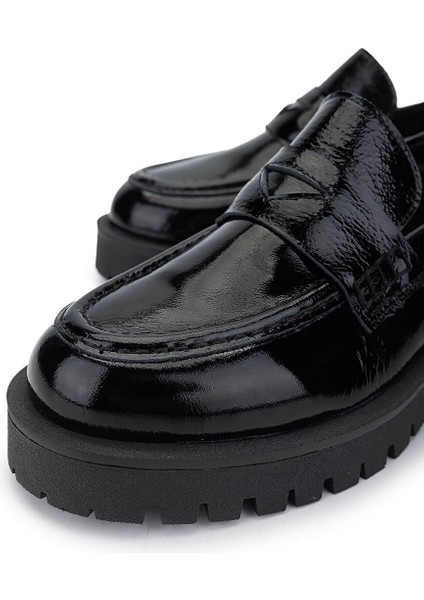 Kadın Hakiki Deri Siyah Rugan Loafer Ayakkabı