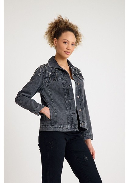 El Işlemeli Taş Detaylı Denim Ceket – Gri