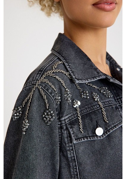 El Işlemeli Taş Detaylı Denim Ceket – Gri fiyatları