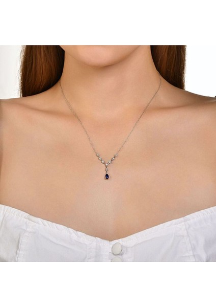 0.03 Karat Damla Safir Taşlı Pırlanta Kolye