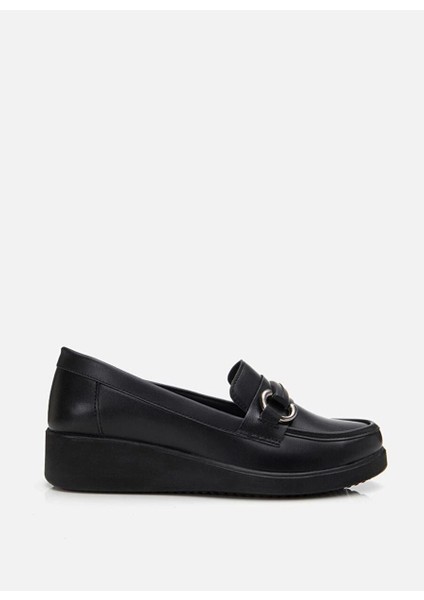Kadın Siyah Tokalı Günlük Loafer modelleri