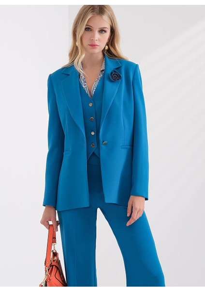 Büyük Beden Çiçek Broşlu Yakalı Düğmeli Blazer Ceket indirimleri