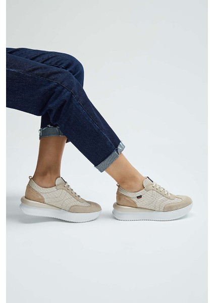 Kadın Deri & Tekstil Fildişi Sneakers & Spor Ayakkabı fırsatları
