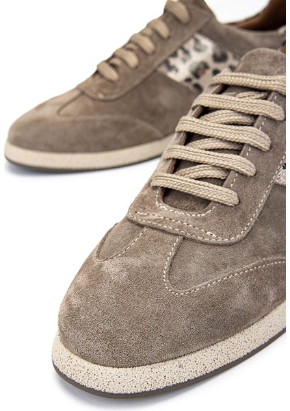 Kadın Hakiki Deri Bej Sneakers & Spor Ayakkabı fırsatları