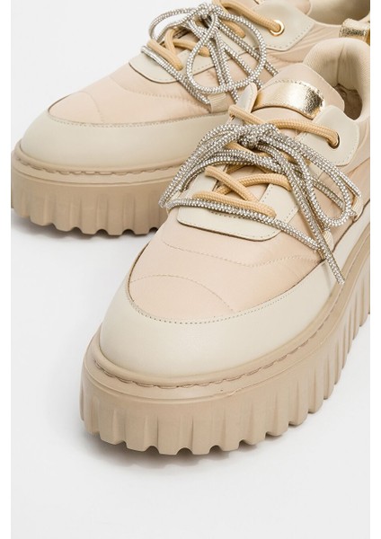 Beyaz-Gümüş Kadın Sneaker 223-2405 modelleri