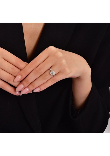 0.17 Karat Topaz Taşlı Pırlanta Yüzük
