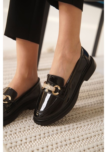 Lance Premium Kadın Siyah Rugan Loafer fırsatları