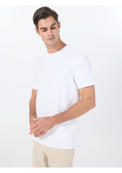 Beyaz Erkek Bisiklet Yaka Relaxed T-Shirt F4SM-TST 2847 modelleri