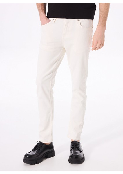 Beyaz Erkek Düz Paça Slim Fit Denim Pantolon F5SM-PNT 2791 fiyatları