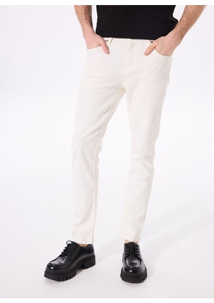 Beyaz Erkek Düz Paça Slim Fit Denim Pantolon F5SM-PNT 2791 modelleri