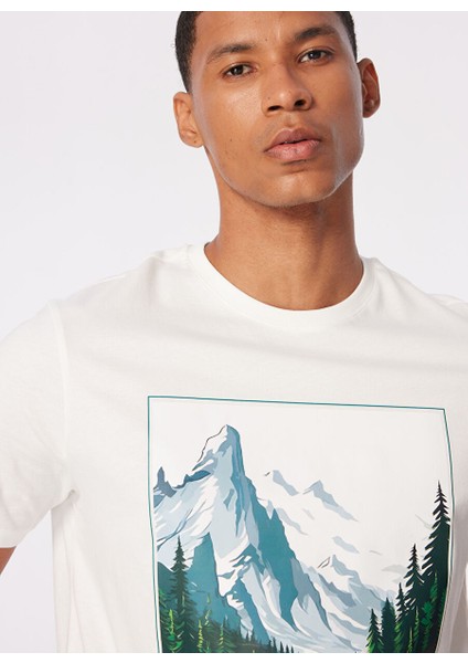 Beyaz Erkek Bisiklet Yaka Relaxed Fit Baskılı T-Shirt D4SM-TST3278 modelleri