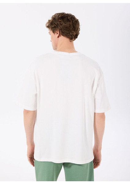 Ekru Erkek Bisiklet Yaka Relaxed T-Shirt D5SM-TST3742