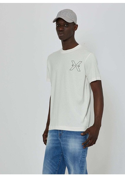 Bisiklet Yaka Kırık Beyaz Erkek T-Shirt UMP24031TS fiyatları