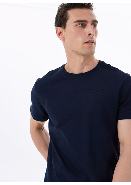 Lacivert Erkek Relaxed T-Shirt FC5SM-TST 2763 fiyatları