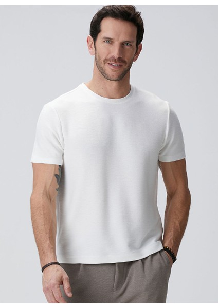 Ekru Erkek Comfort Fit T-Shirt 1094091 fiyatları