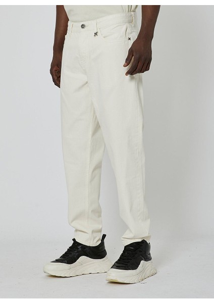 Kırık Beyaz Erkek Düz Paça Regular Fit Denim Pantolon UMP24037JE modelleri