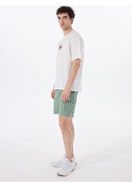 Kırık Beyaz Erkek Bisiklet Yaka Loose Fit Nakışlı T-Shirt Leaf fiyatları