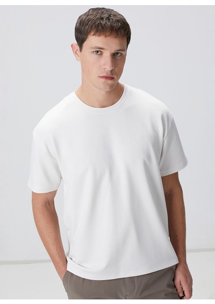 Ekru Erkek Slim Fit T-Shirt 1094075 fiyatları