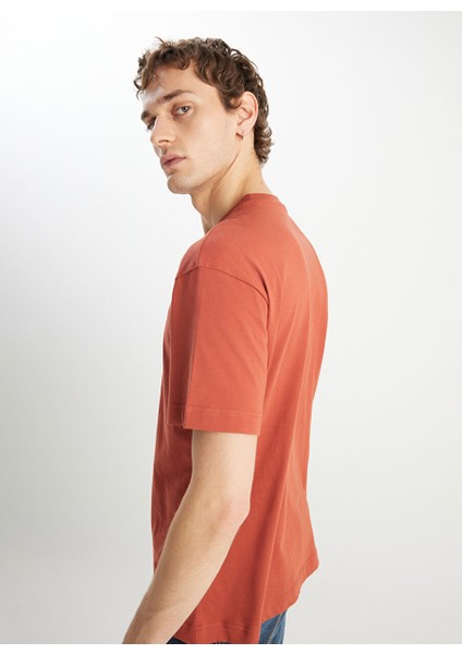Kahverengi Erkek Relaxed T-Shirt MW7NM203877222 Relaxed Fit Small fırsatları