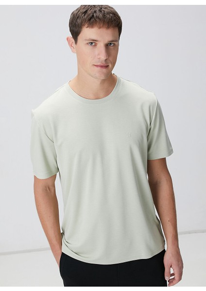 Yeşil Erkek Slim Fit T-Shirt 1094077 fiyatları