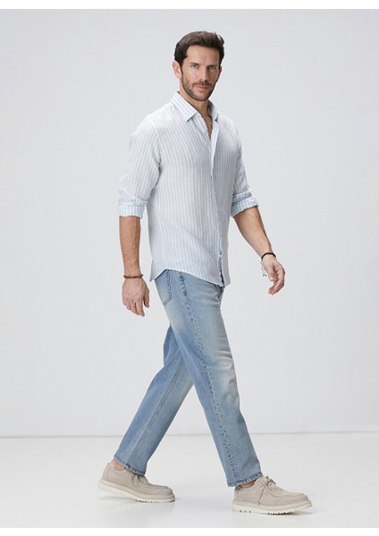 Açık Mavi Erkek Alttan Britli Slim Fit Gömlek 1094177