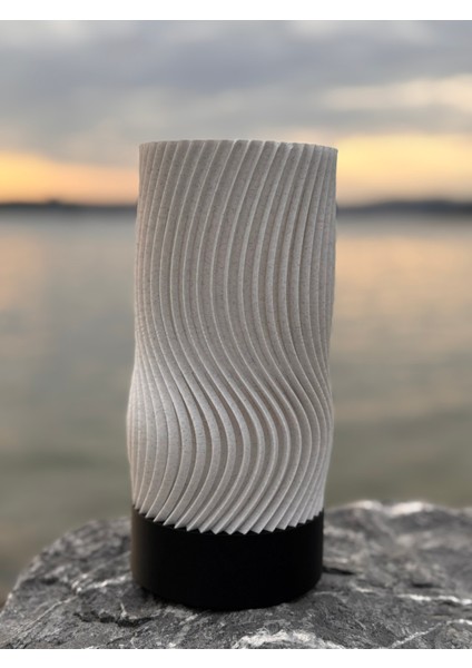 Modern Spiral Tasarım Vazo – 3D Baskı Dekor